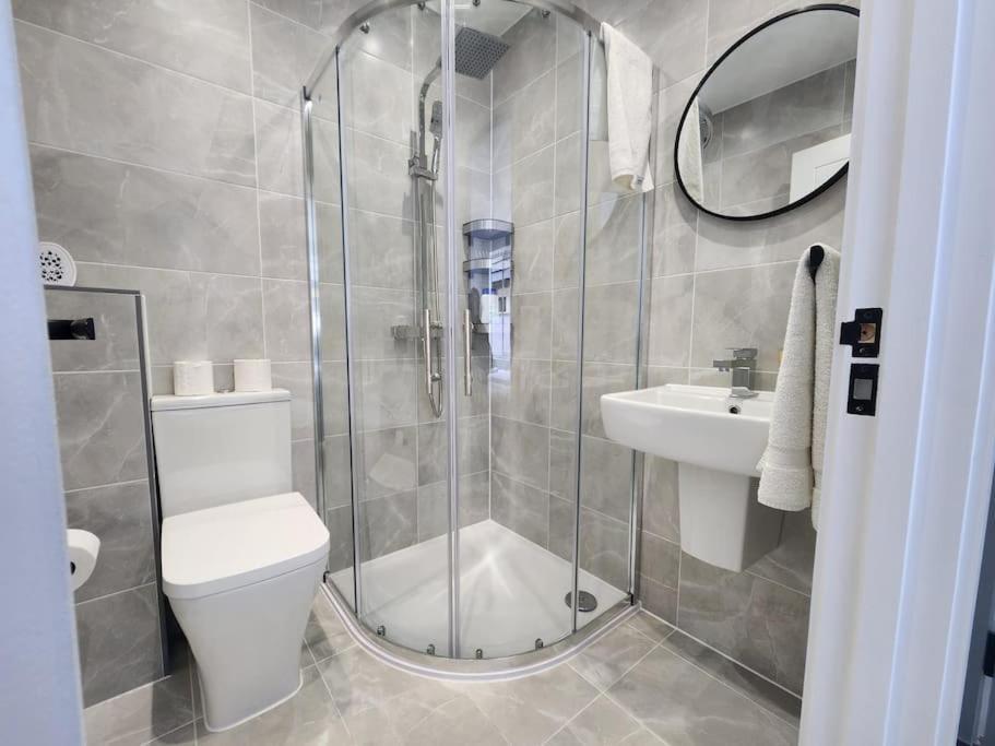 Paradigm Court, Modern 3-Bedroom Flat 1, Oxford Exterior photo